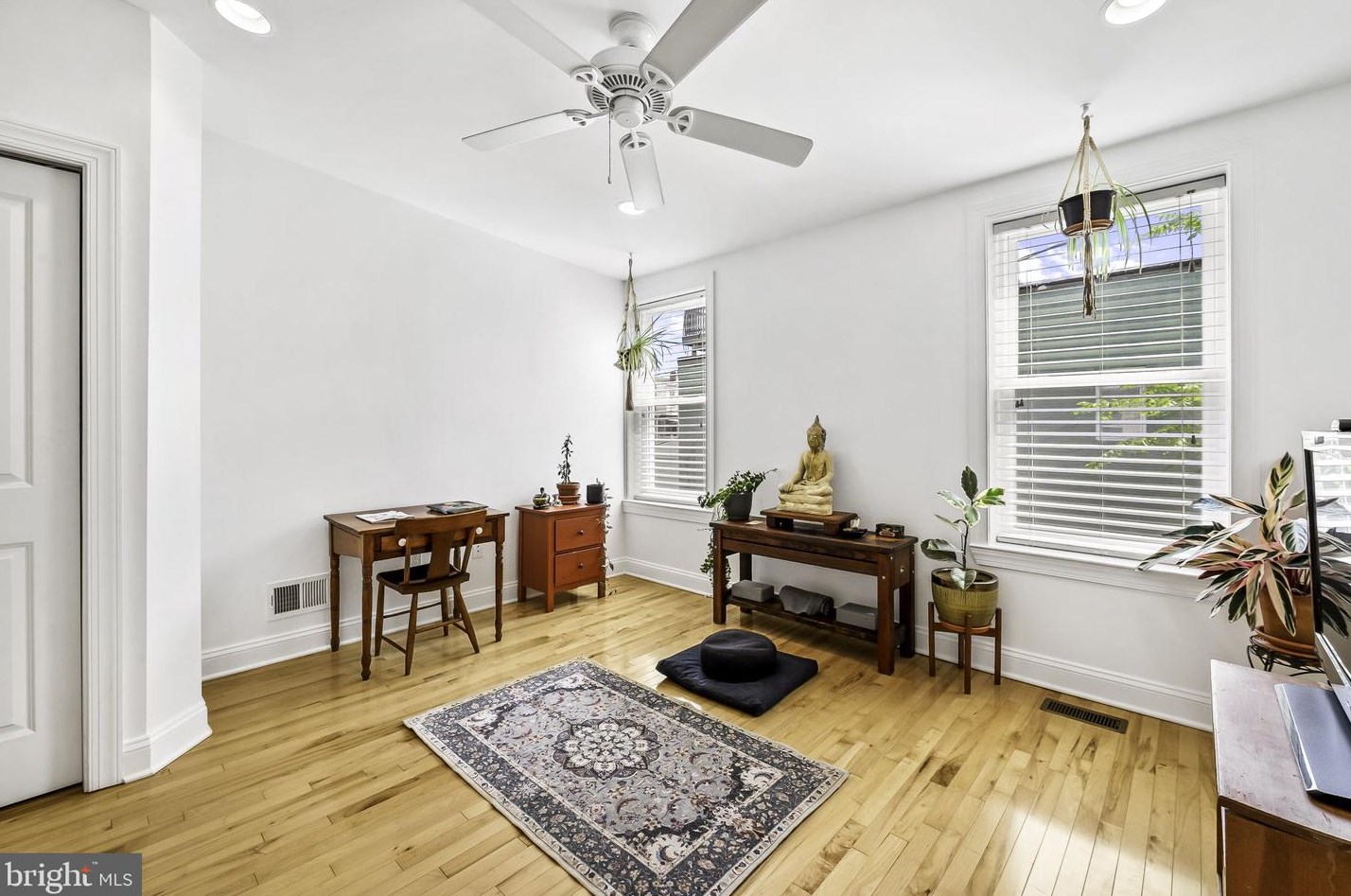 3501 Elm Ave, Baltimore MD  21211-2419 exterior