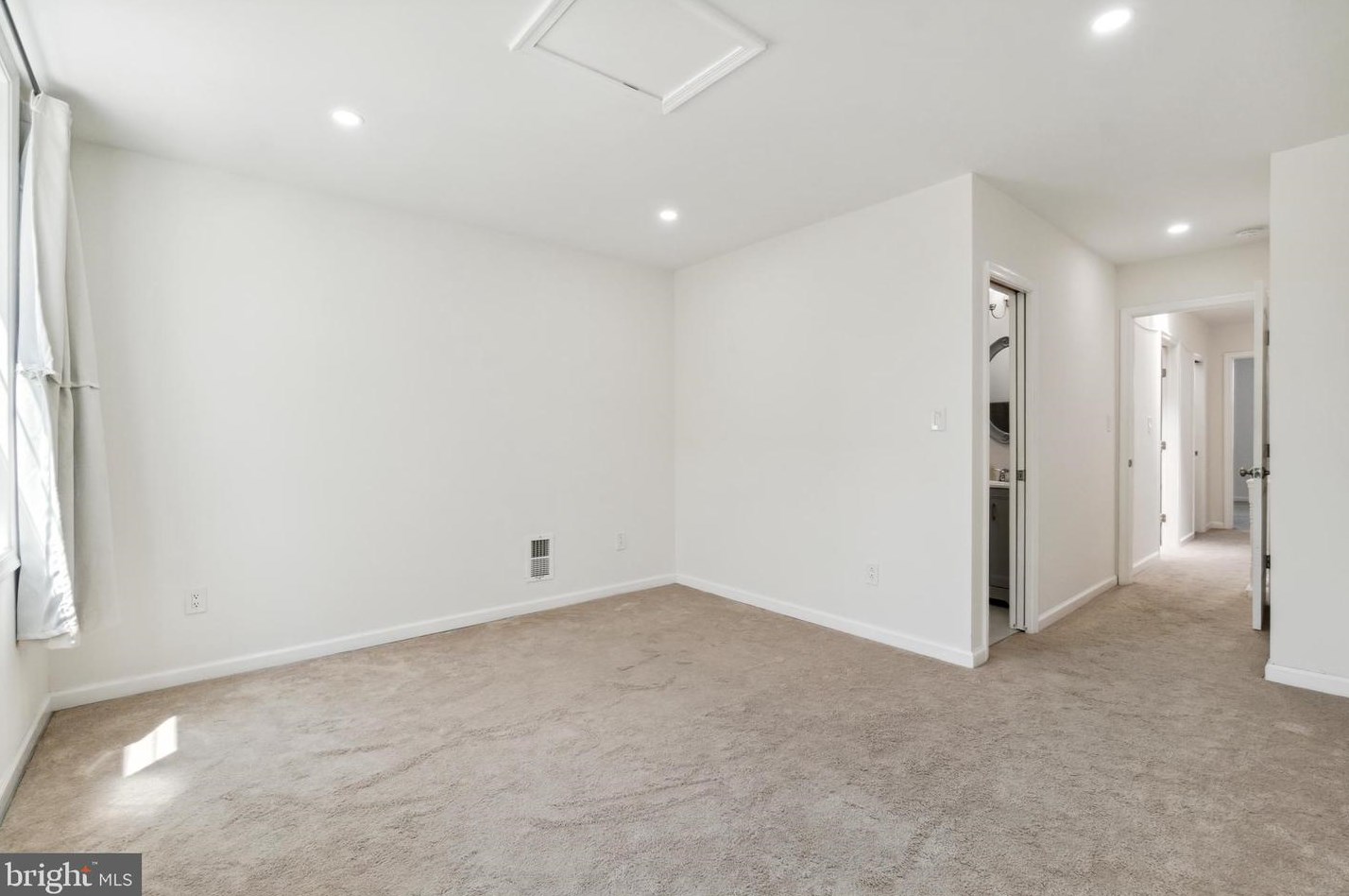 235 Lakewood Ave, Baltimore MD  21224-1111 exterior