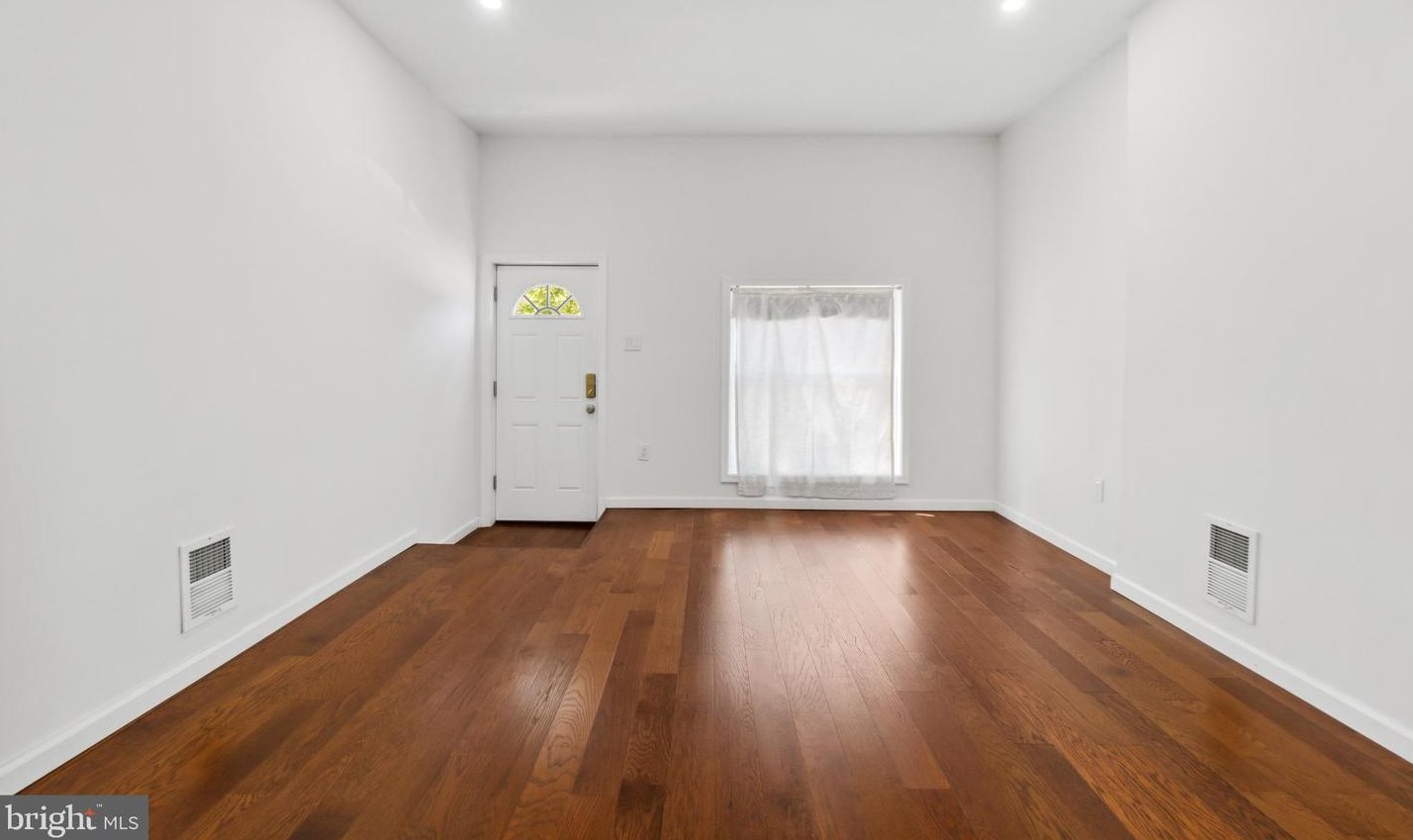 235 Lakewood Ave, Baltimore MD  21224-1111 exterior