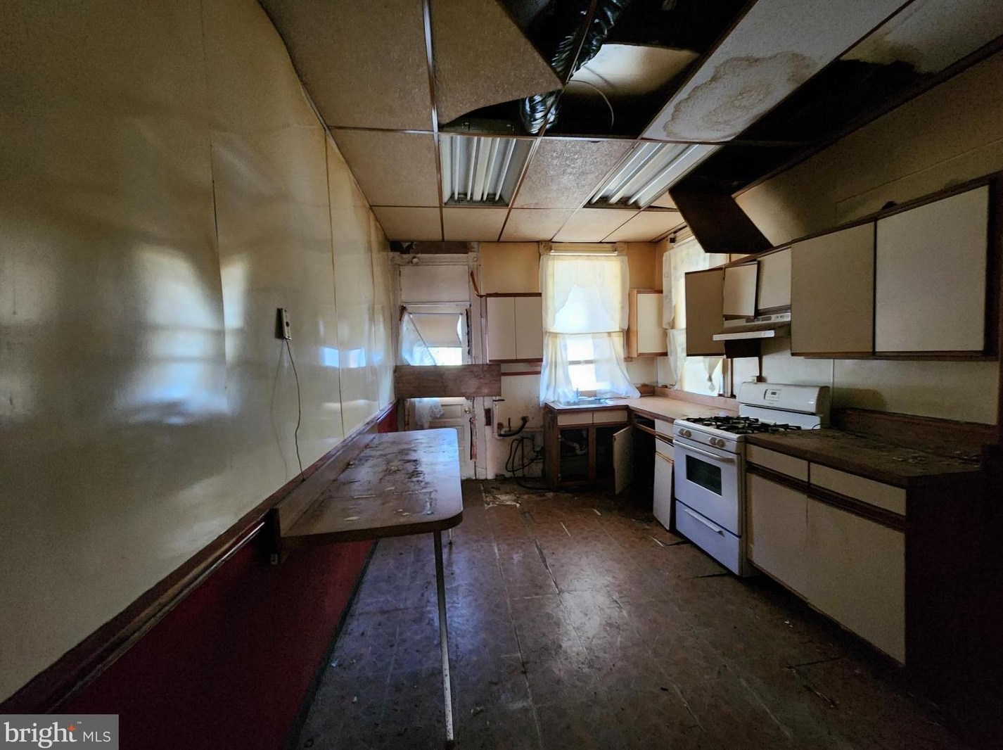 2504 Baltimore St, Baltimore MD  21223-1127 exterior