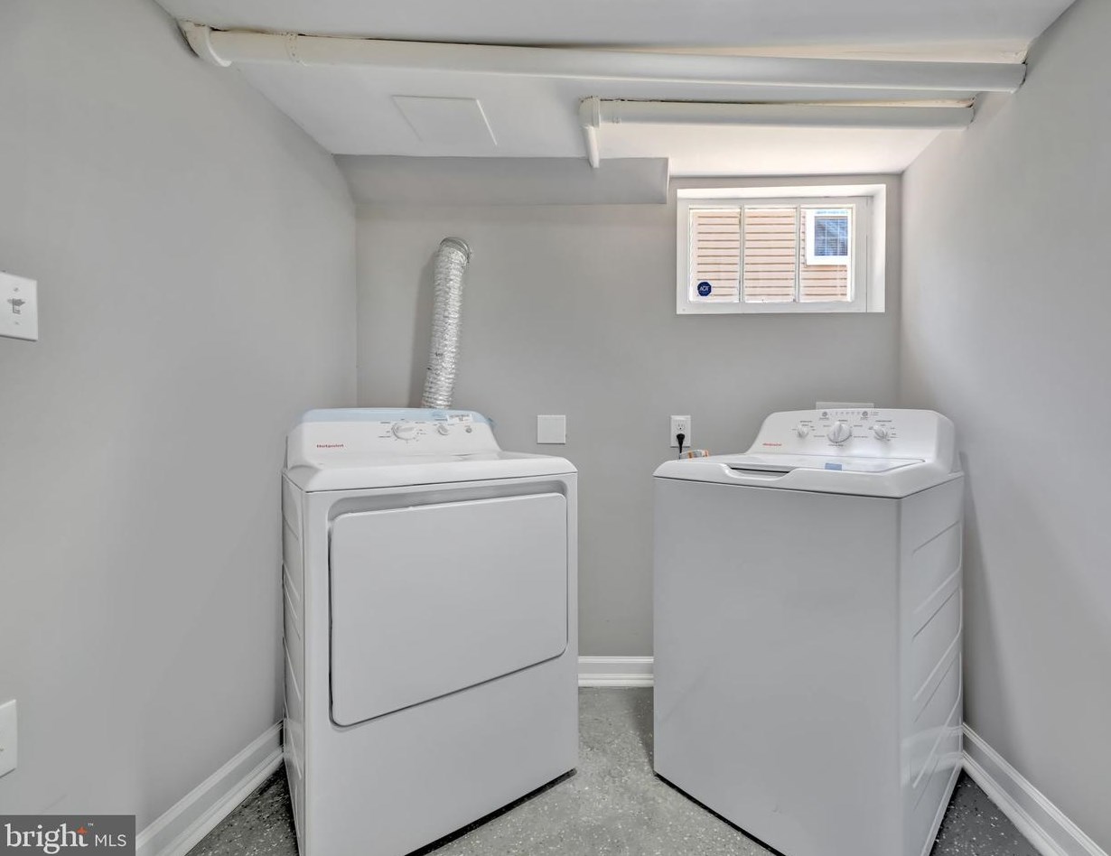 3413 Glenmore Ave, Baltimore MD  21214-1823 exterior