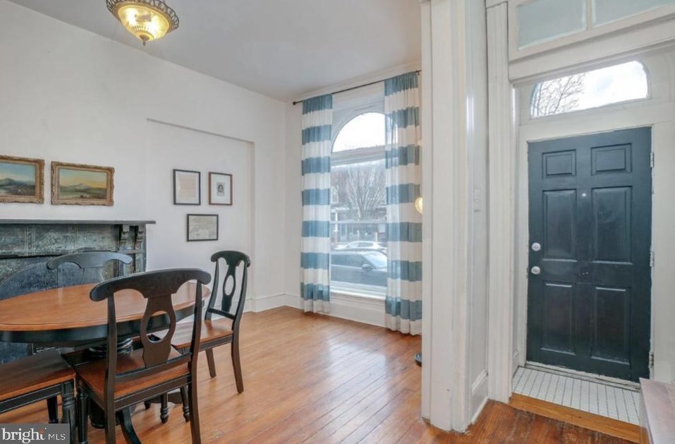 2445 Barclay St, Baltimore, MD 21218
