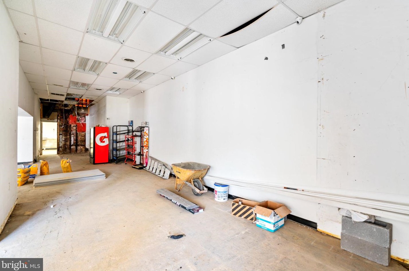 2800 Huntingdon Ave, Baltimore MD  21211-2921 exterior