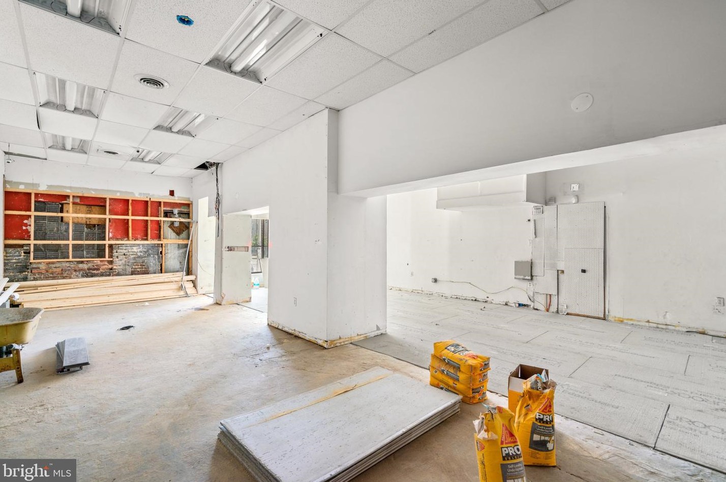 2800 Huntingdon Ave, Baltimore MD  21211-2921 exterior