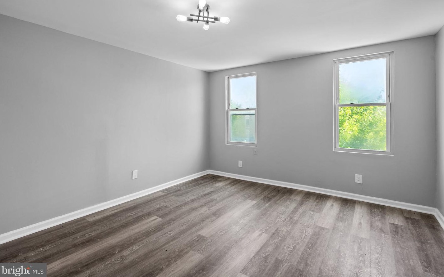 2800 Huntingdon Ave, Baltimore MD  21211-2921 exterior