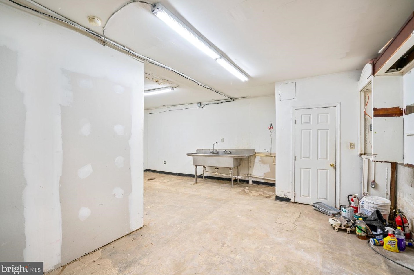 2800 Huntingdon Ave, Baltimore MD  21211-2921 exterior