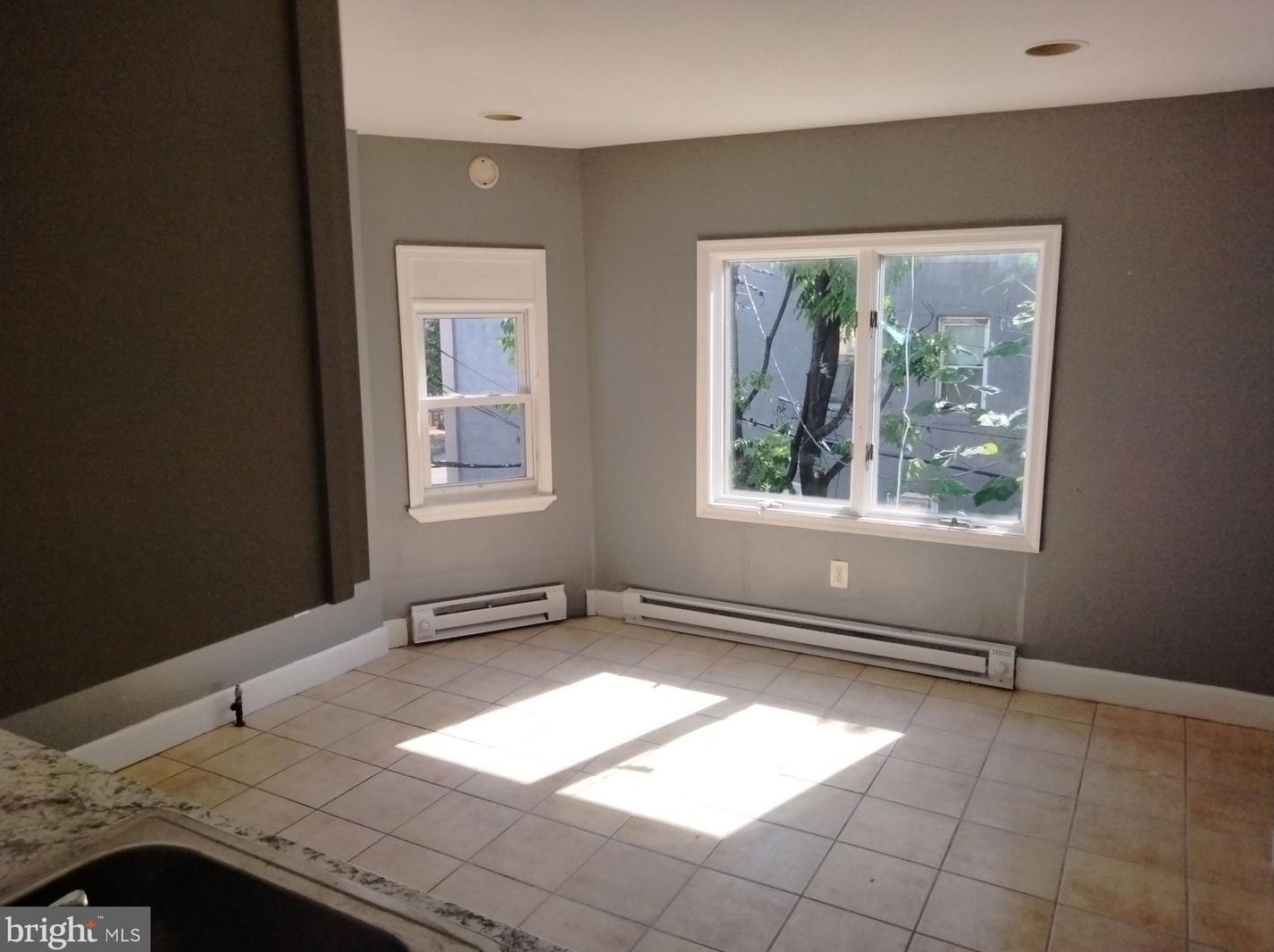 1735 Broadway, Baltimore, MD 21213-2304