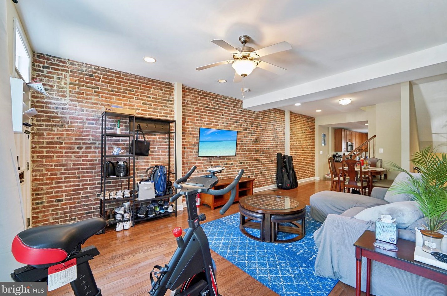 635 Paca St, Baltimore MD 21201-1919 exterior