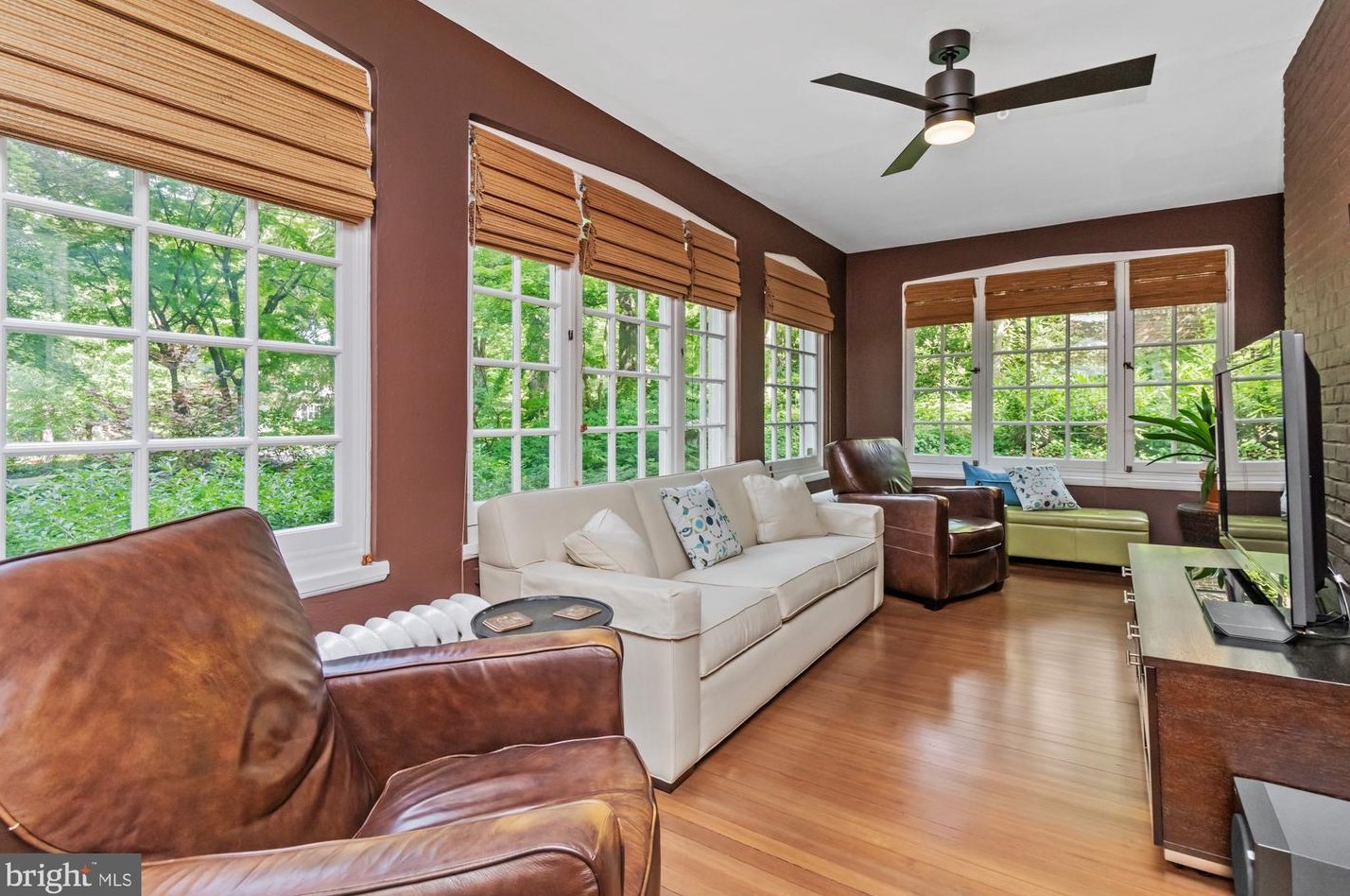 401 Edgevale Rd, Baltimore MD  21210-1915 exterior