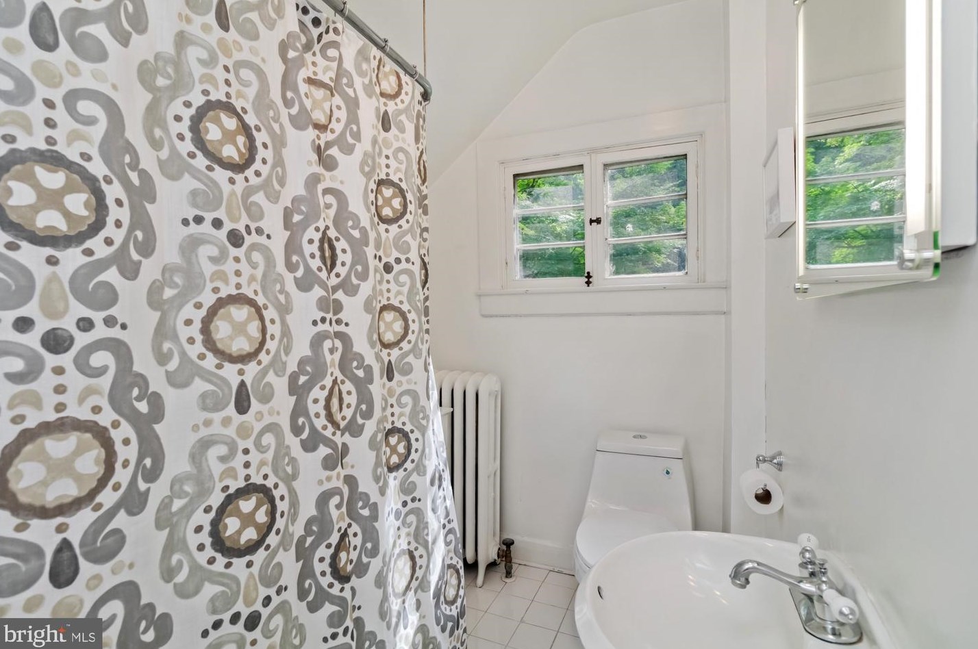 401 Edgevale Rd, Baltimore MD  21210-1915 exterior