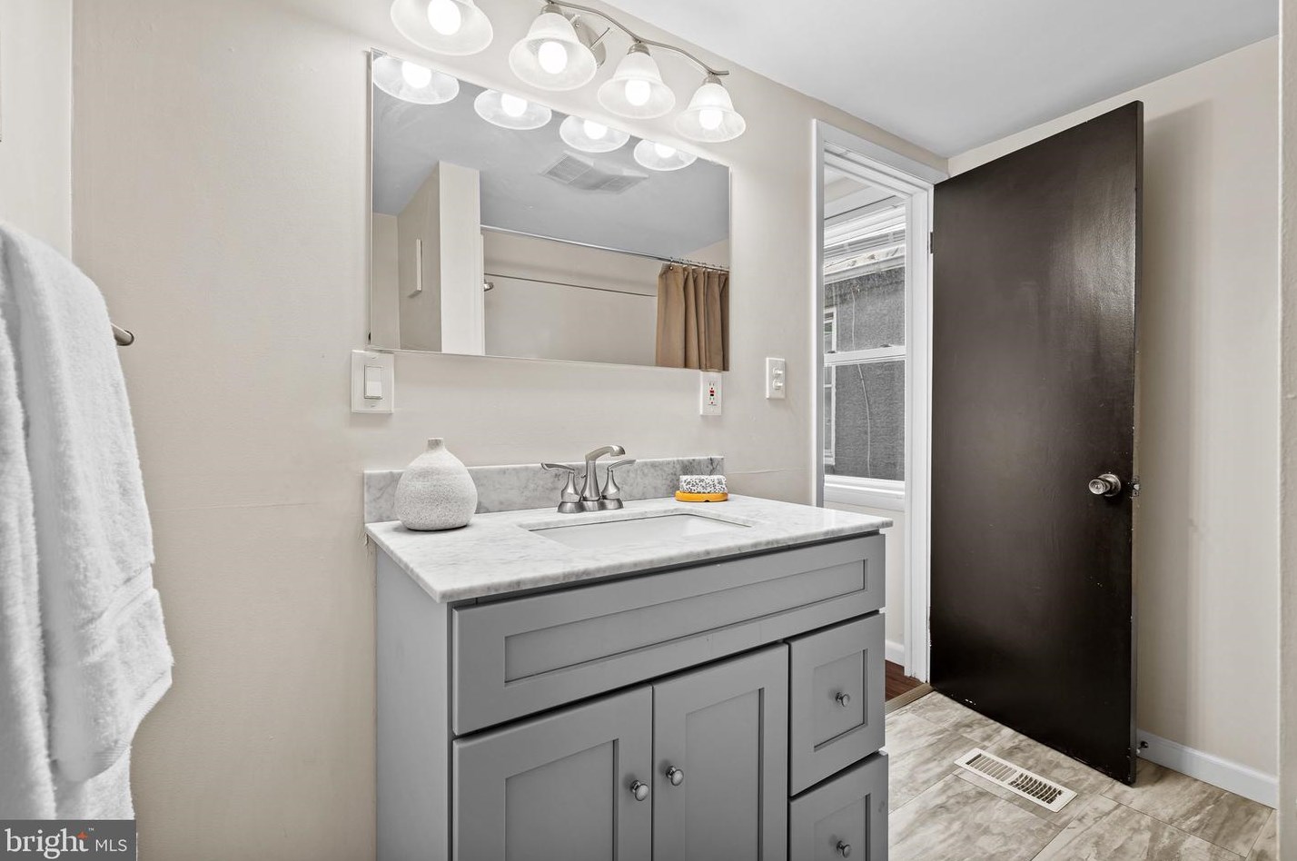 341 Chester St, Baltimore MD  21231-2727 exterior