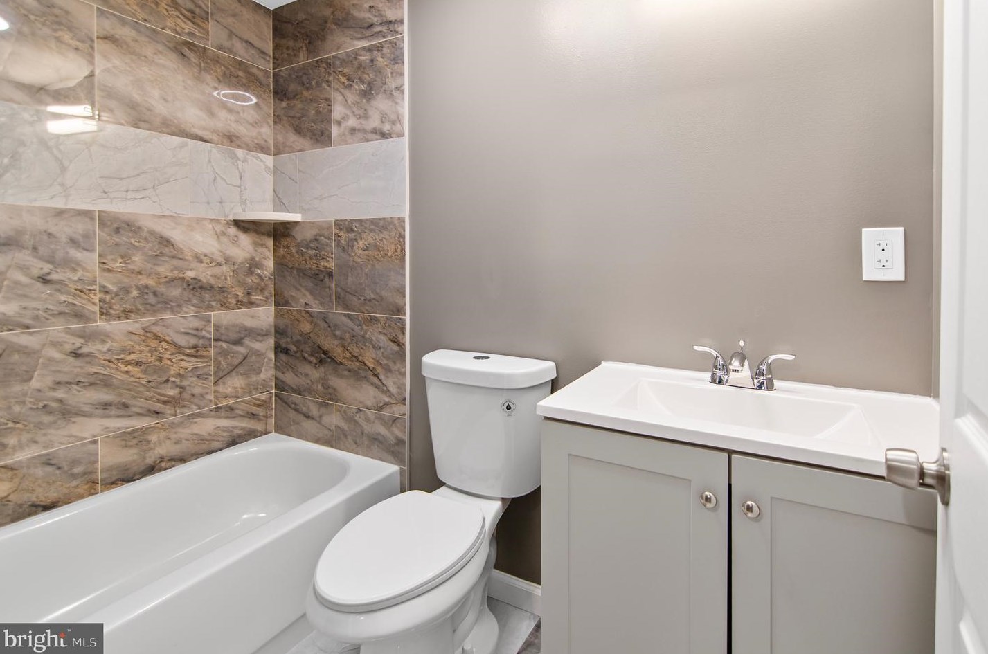 1309 Lakeside Ave, Baltimore MD  21218-3004 exterior