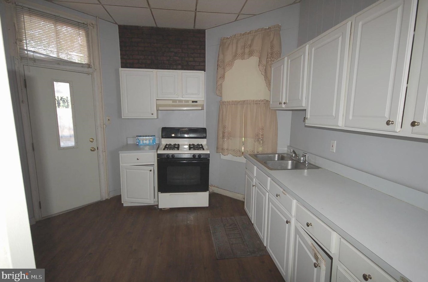 722 Reservoir St, Baltimore MD  21217-4655 exterior