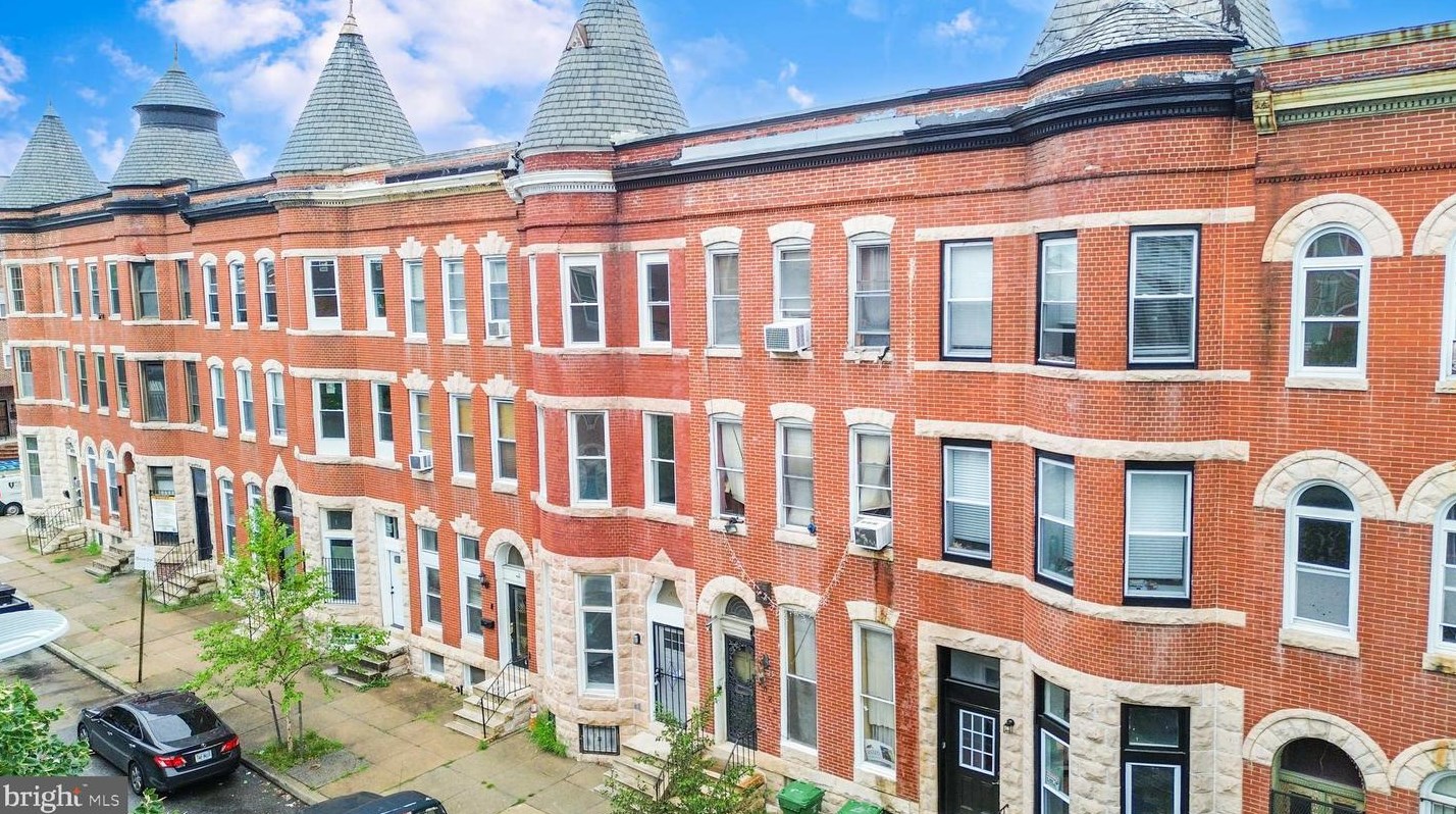 2027 Mcculloh St, Baltimore MD  21217-3528 exterior