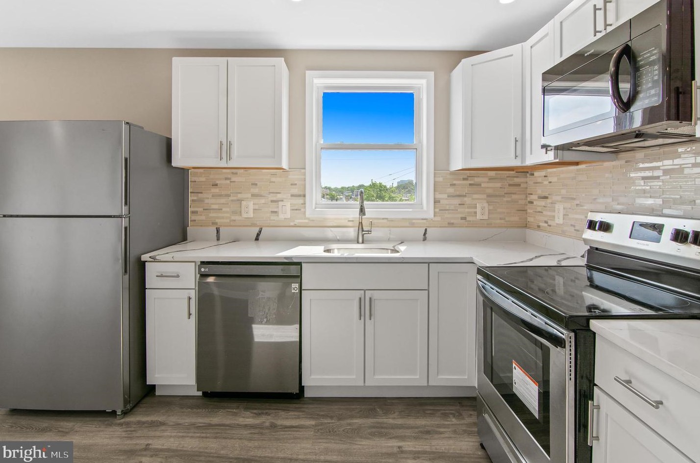 3022 Fayette St, Baltimore, MD 21224-1318