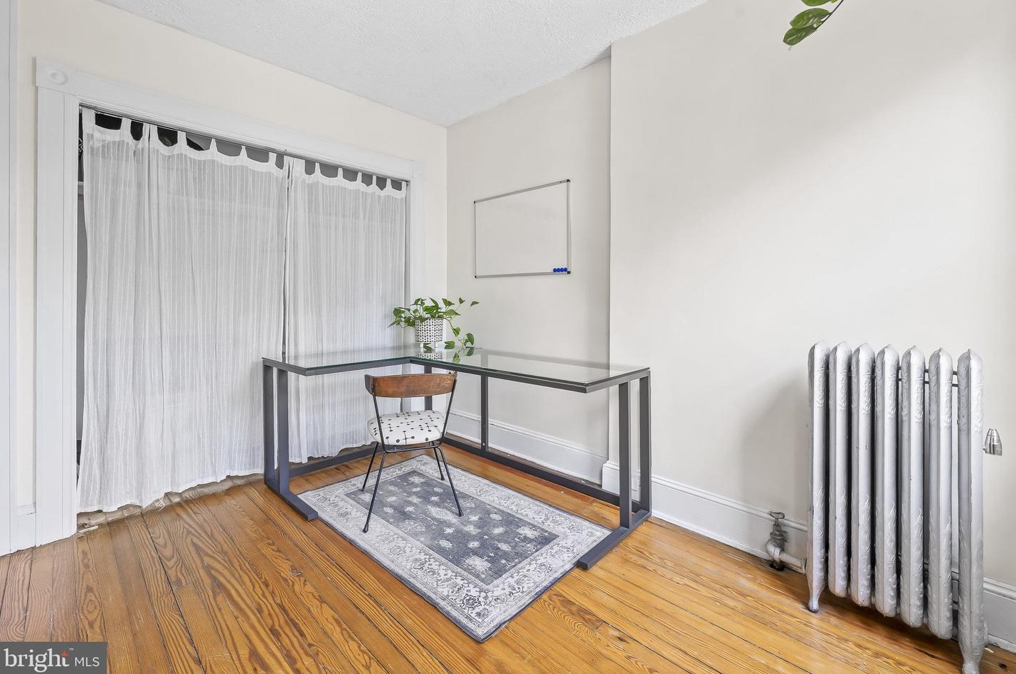3831 Roland Ave, Baltimore MD  21211-2040 exterior