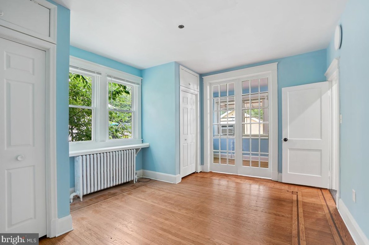 3031 Northern Pkwy, Baltimore MD 21215-4732 exterior