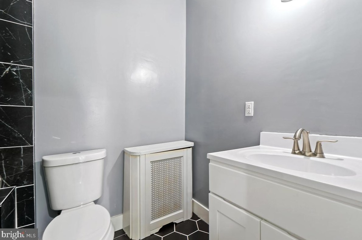 3031 Northern Pkwy, Baltimore MD 21215-4732 exterior