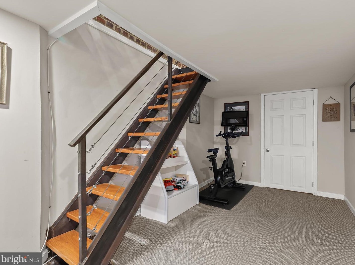 511 Luzerne Ave, Baltimore MD 21205-2610 exterior