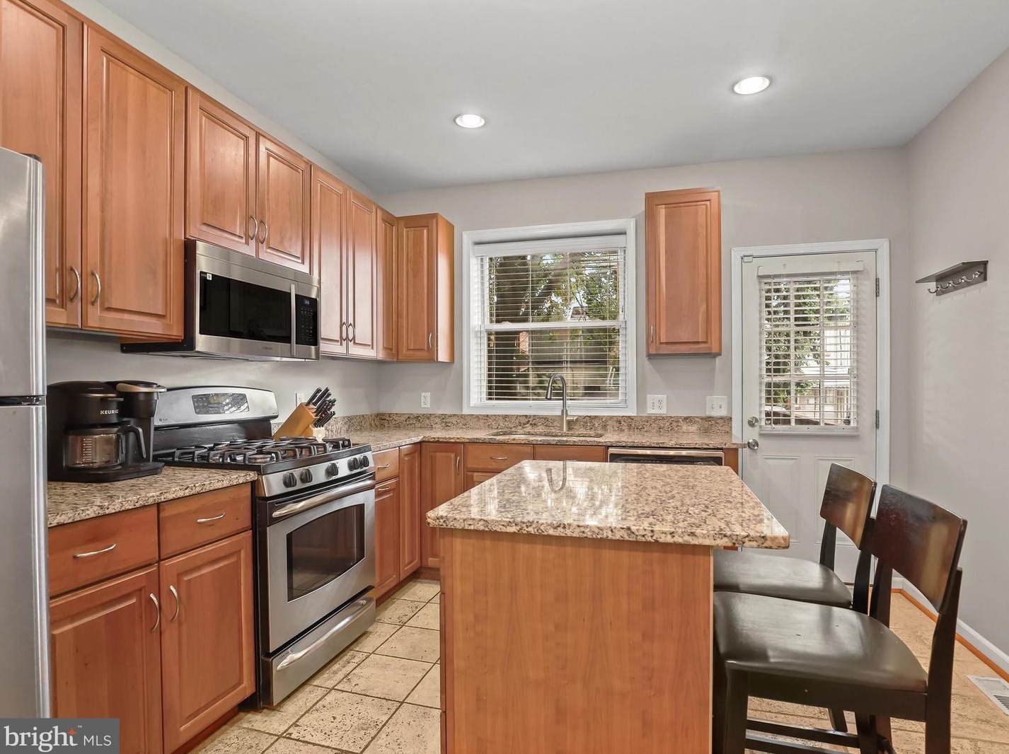 511 Luzerne Ave, Baltimore MD 21205-2610 exterior