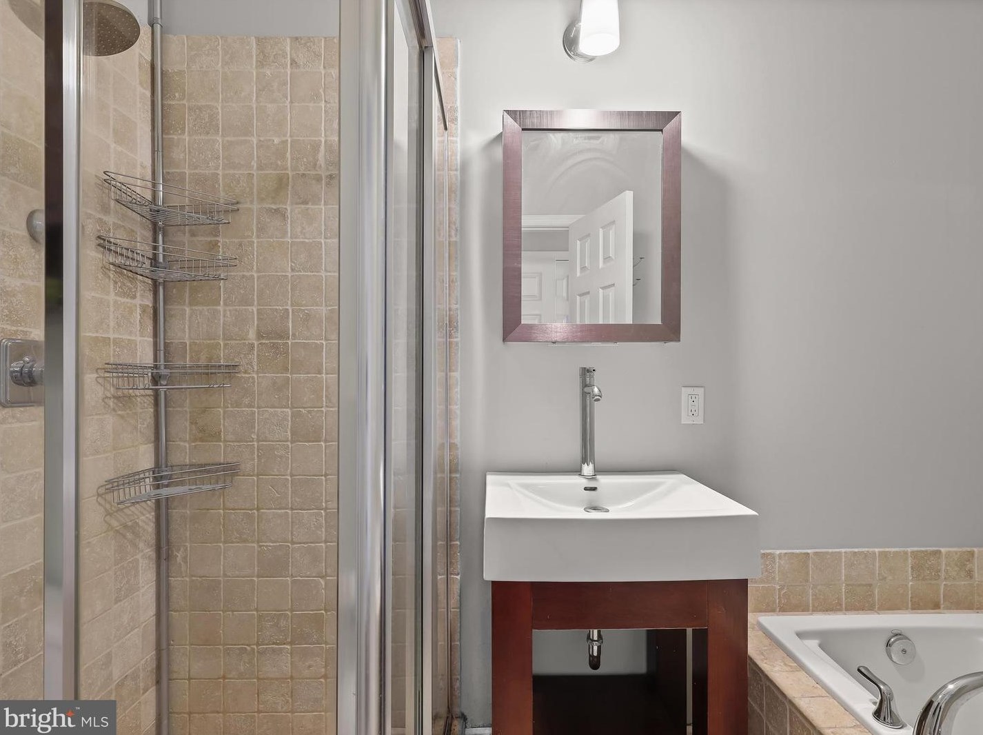 511 Luzerne Ave, Baltimore MD 21205-2610 exterior