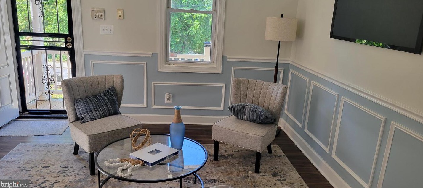 4108 Parkside Dr, Baltimore MD  21206-6330 exterior