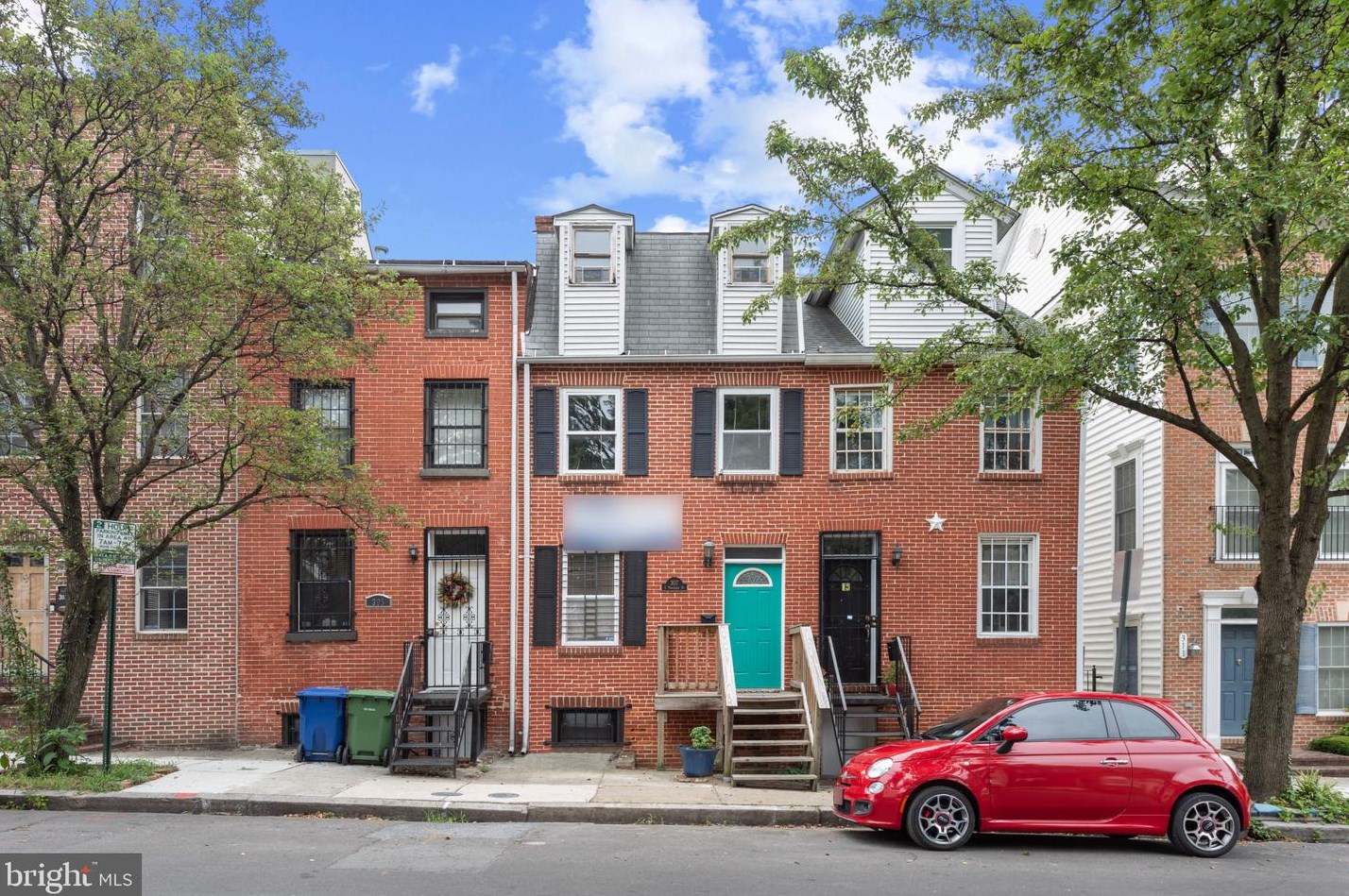 307 Poppleton St, Baltimore, MD 21201-1220