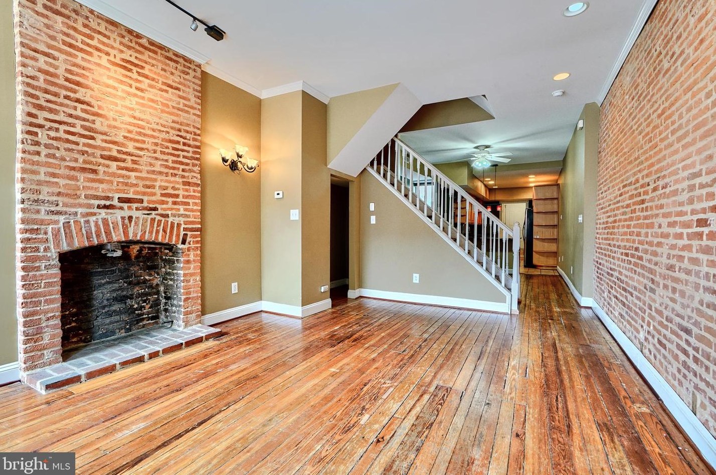 1305 S Hanover Street S, Baltimore, MD 21230