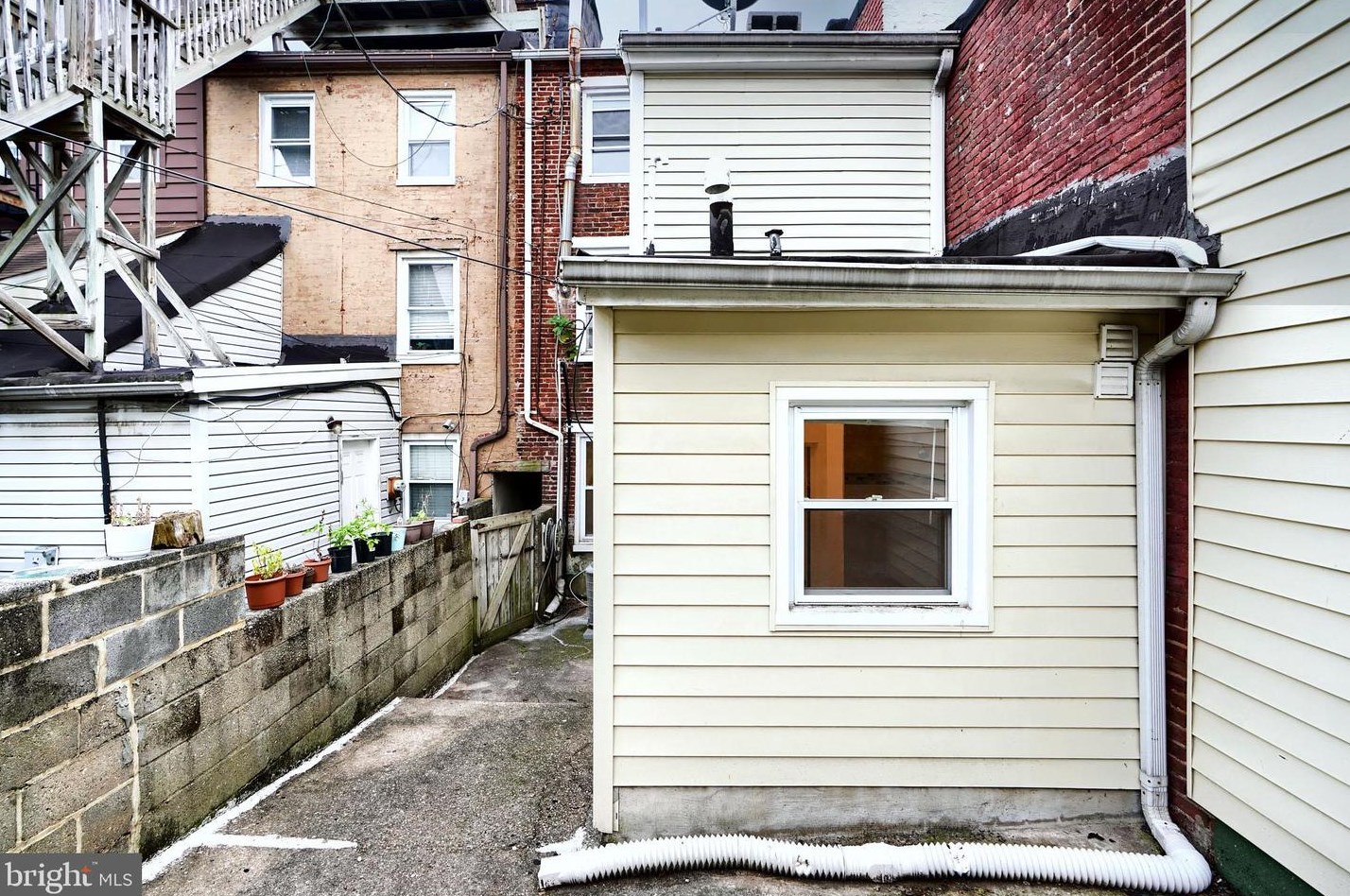 2212 Fleet St, Baltimore MD 21224-3741 exterior