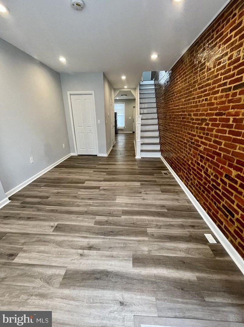 822 N Streeper St, Baltimore, MD 21205