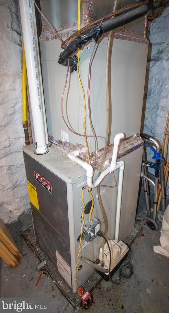 3813 Belle Ave, Baltimore MD 21215-4918 exterior