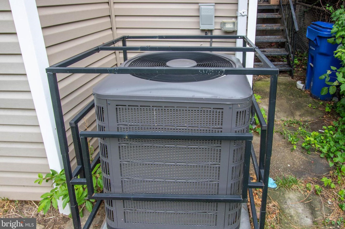 3813 Belle Ave, Baltimore MD 21215-4918 exterior