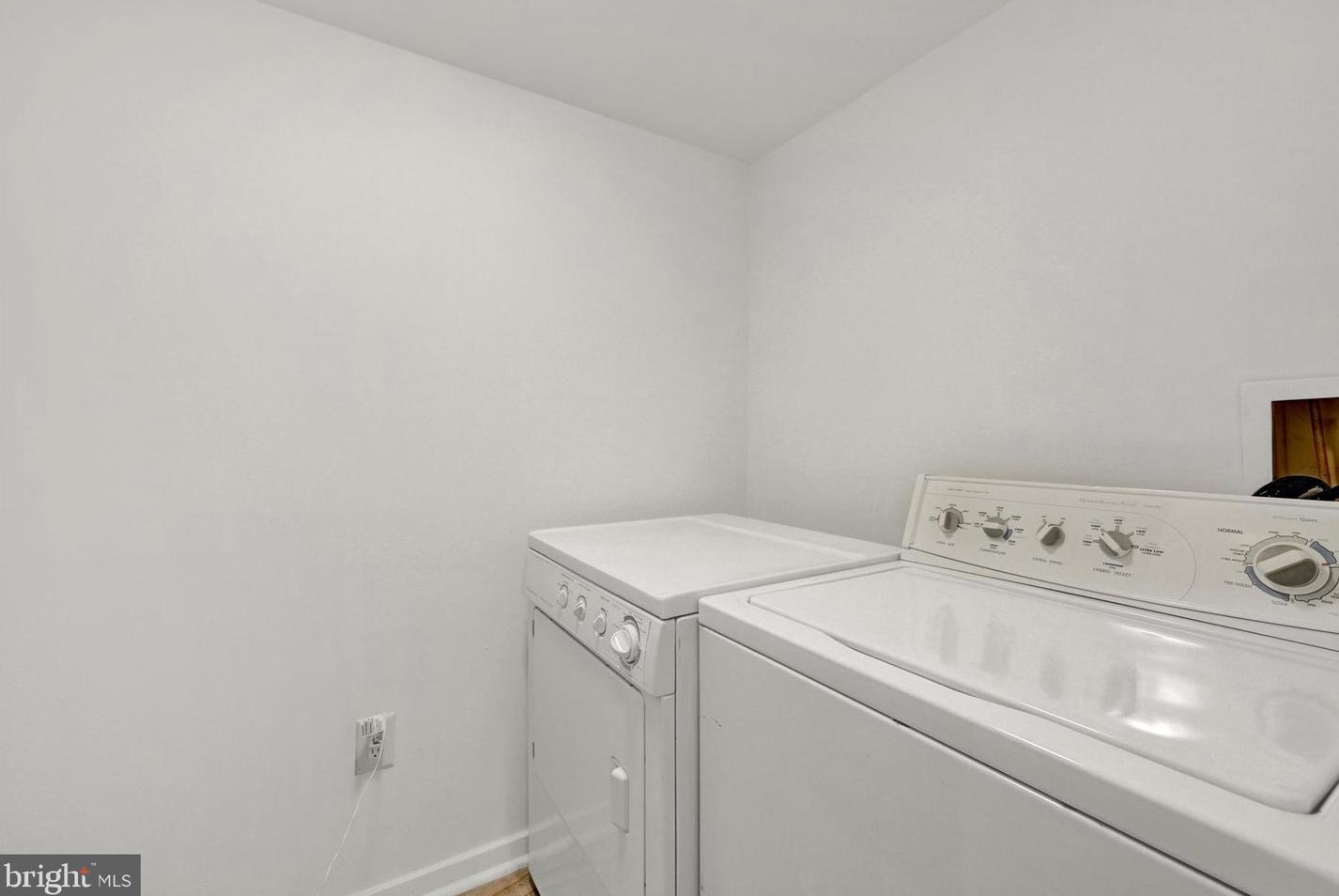 1 Decker Ave, Baltimore MD  21224-1354 exterior