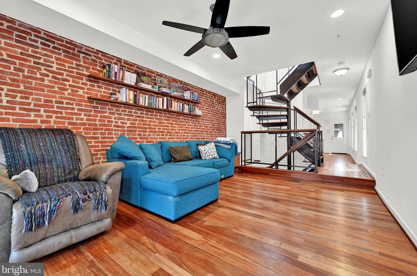 1 Decker Ave, Baltimore MD  21224-1354 exterior