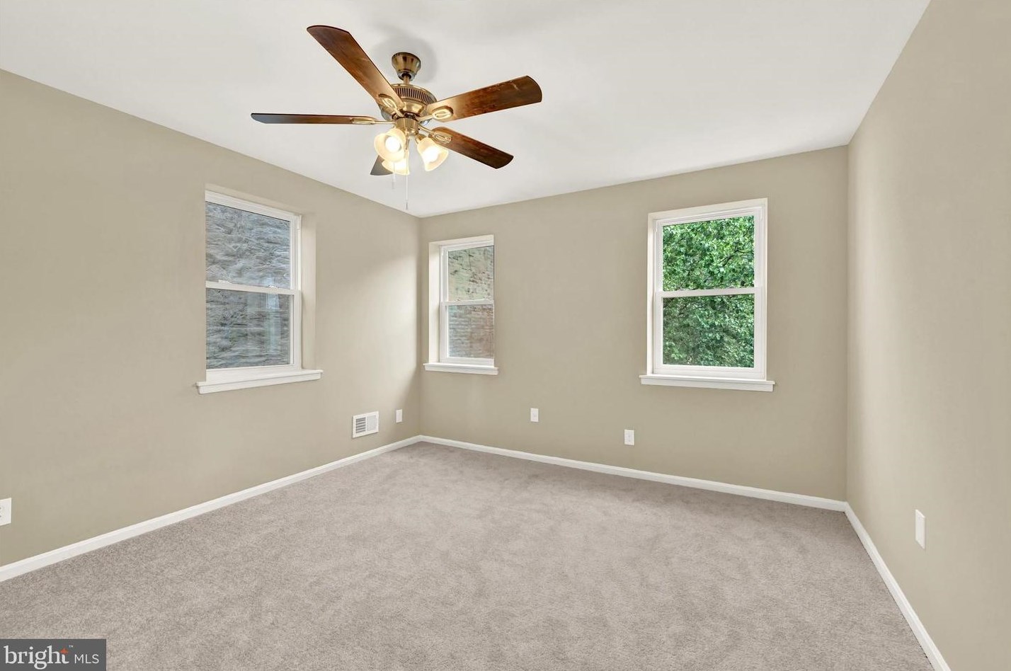 534 Paca St, Baltimore MD 21230-1918 exterior