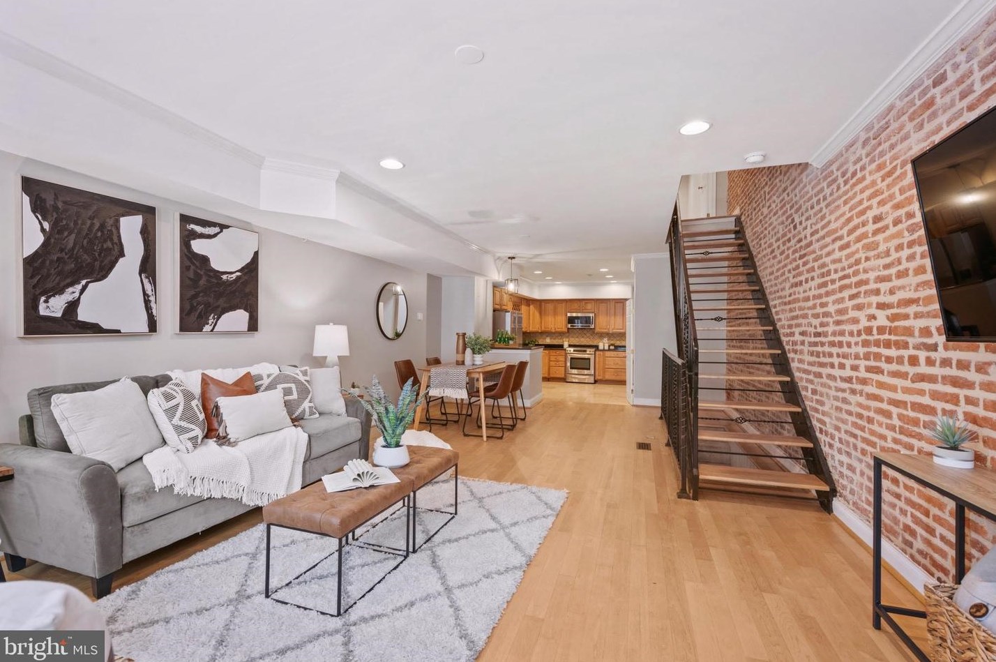 1705 Light St, Baltimore MD 21230-3935 exterior