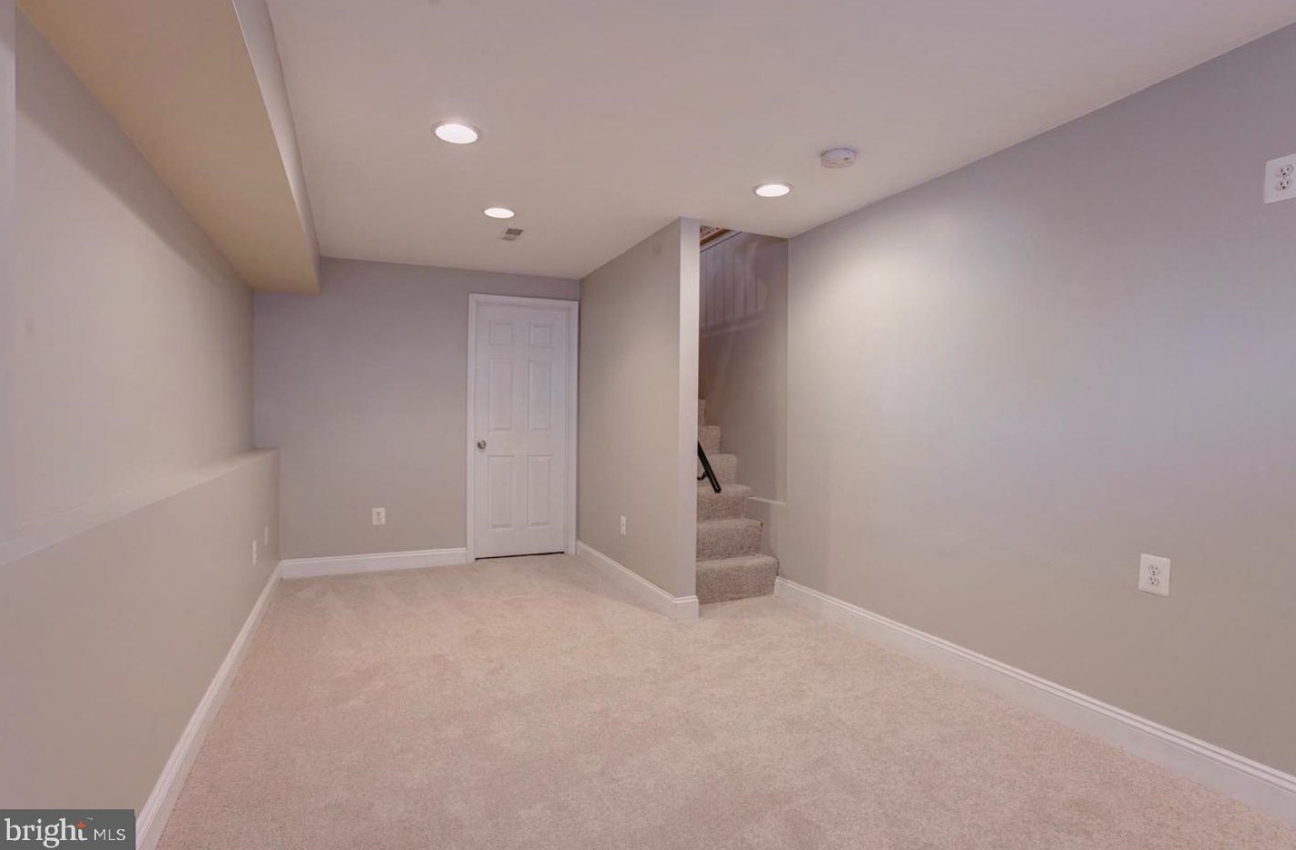 1705 Light St, Baltimore MD 21230-3935 exterior