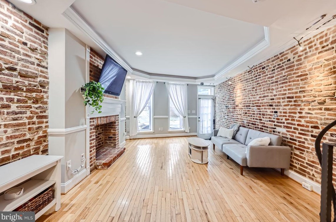 1616 Light St, Baltimore MD 21230-4017 exterior