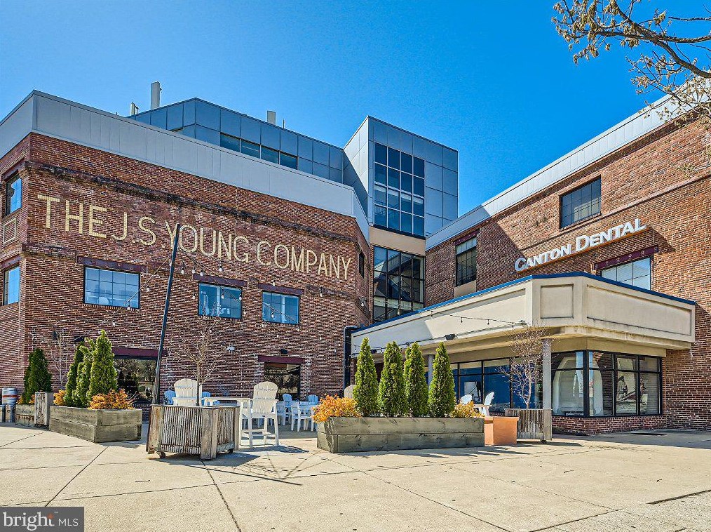 2702 Lighthouse Point E #732, Baltimore, MD 21224