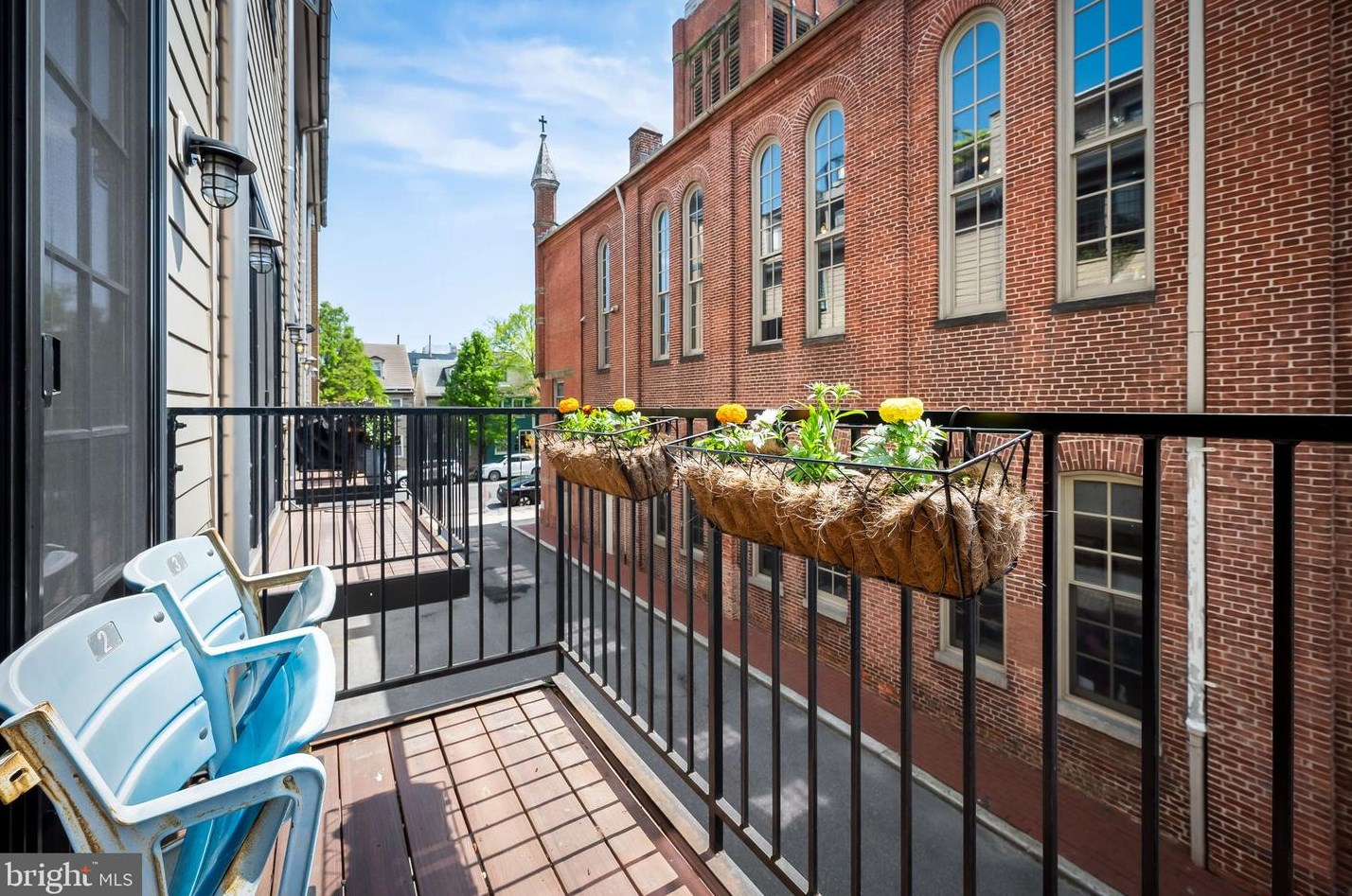 1741 Aliceanna St, Baltimore MD 21202-4647 exterior