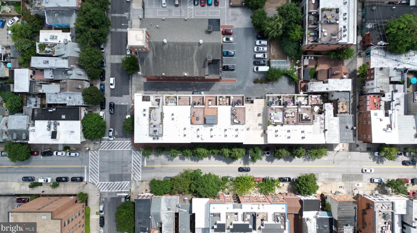 1741 Aliceanna St, Baltimore MD 21202-4647 exterior