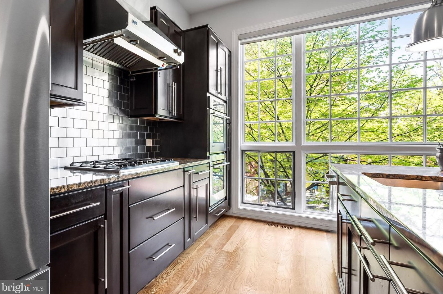 1741 Aliceanna St, Baltimore MD 21202-4647 exterior