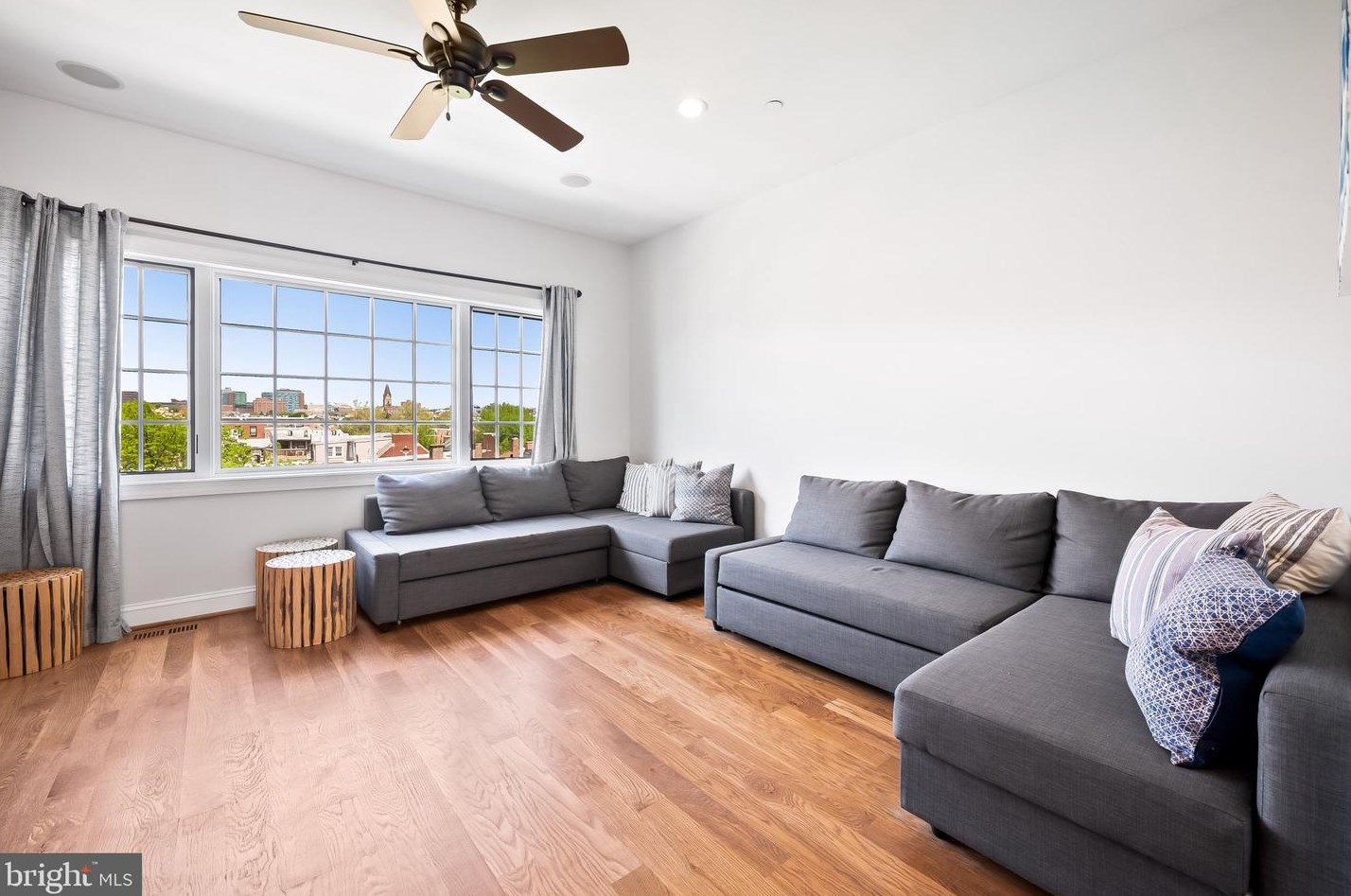 1741 Aliceanna St, Baltimore MD 21202-4647 exterior