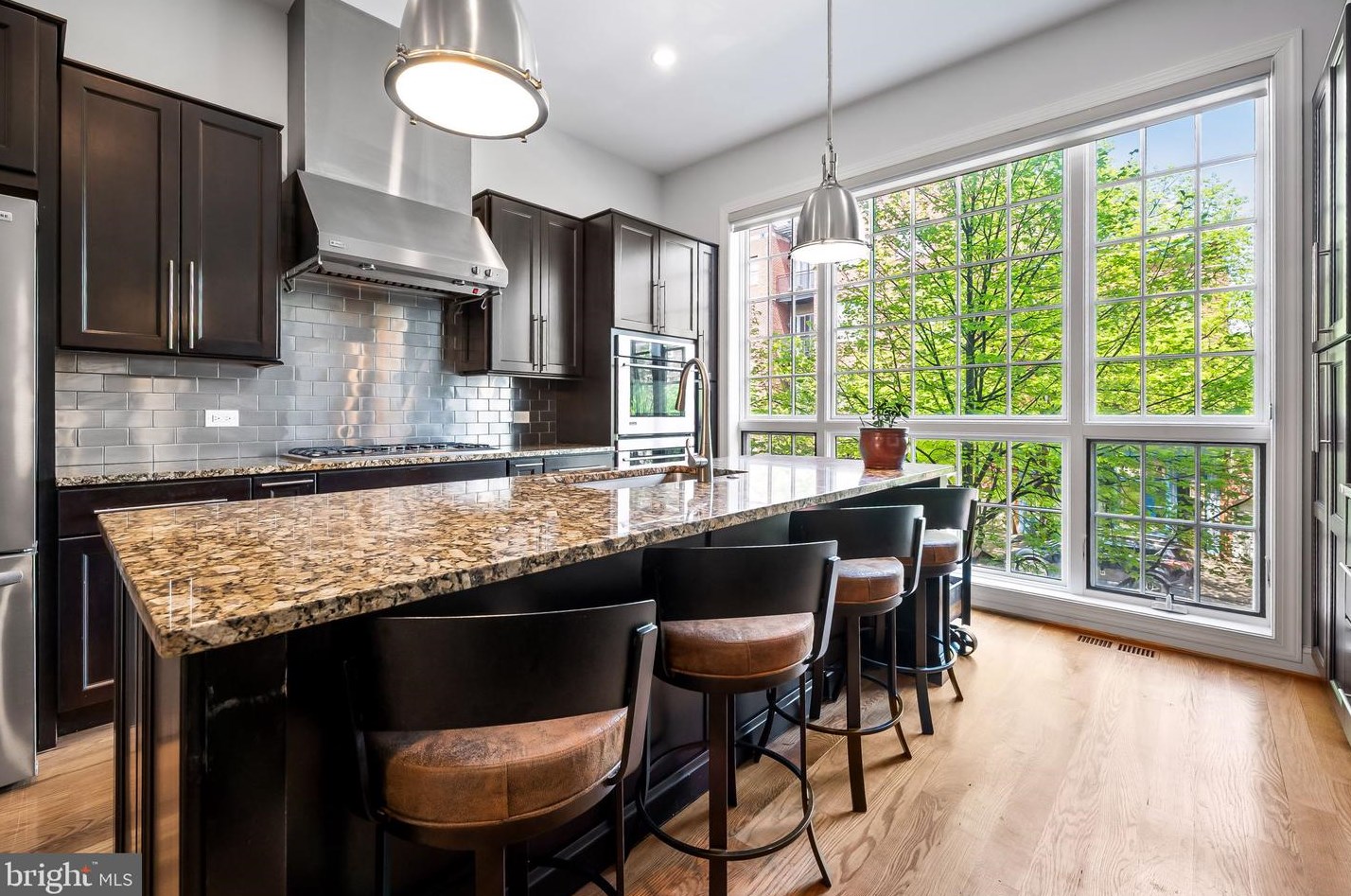 1741 Aliceanna St, Baltimore MD 21202-4647 exterior