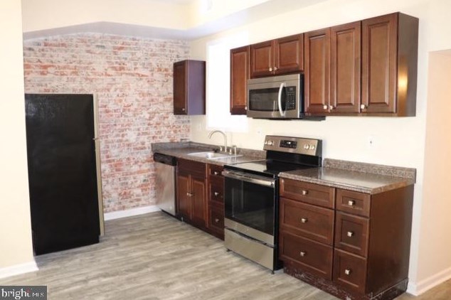 1646 Pratt St, Baltimore, MD 21231-1719