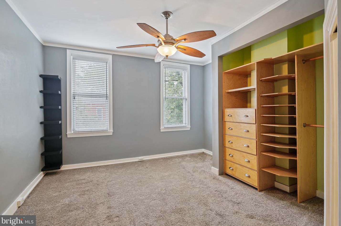 3010 Keswick Rd, Baltimore MD 21211-2640 exterior