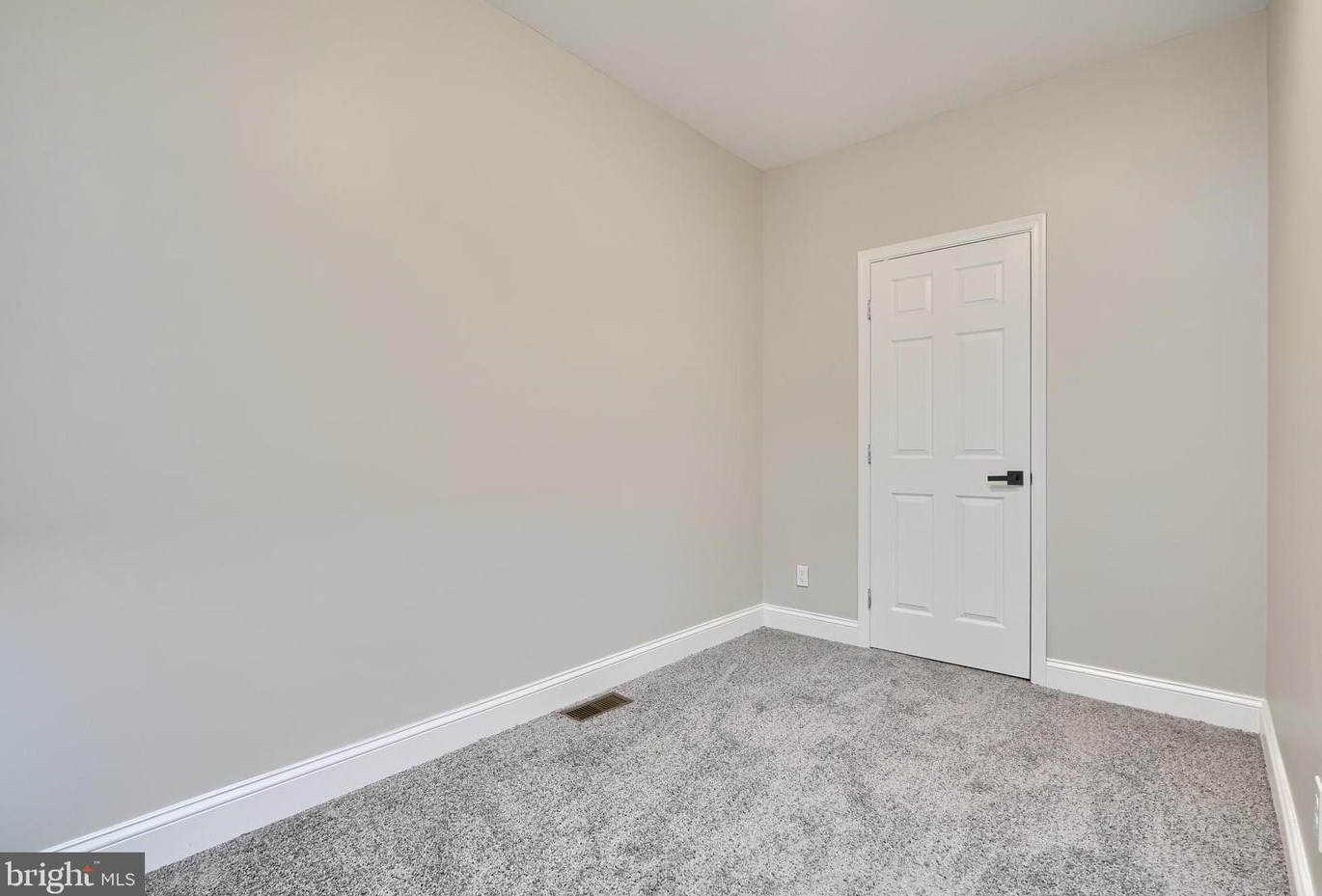 1724 30th St, Baltimore MD  21218-3748 exterior