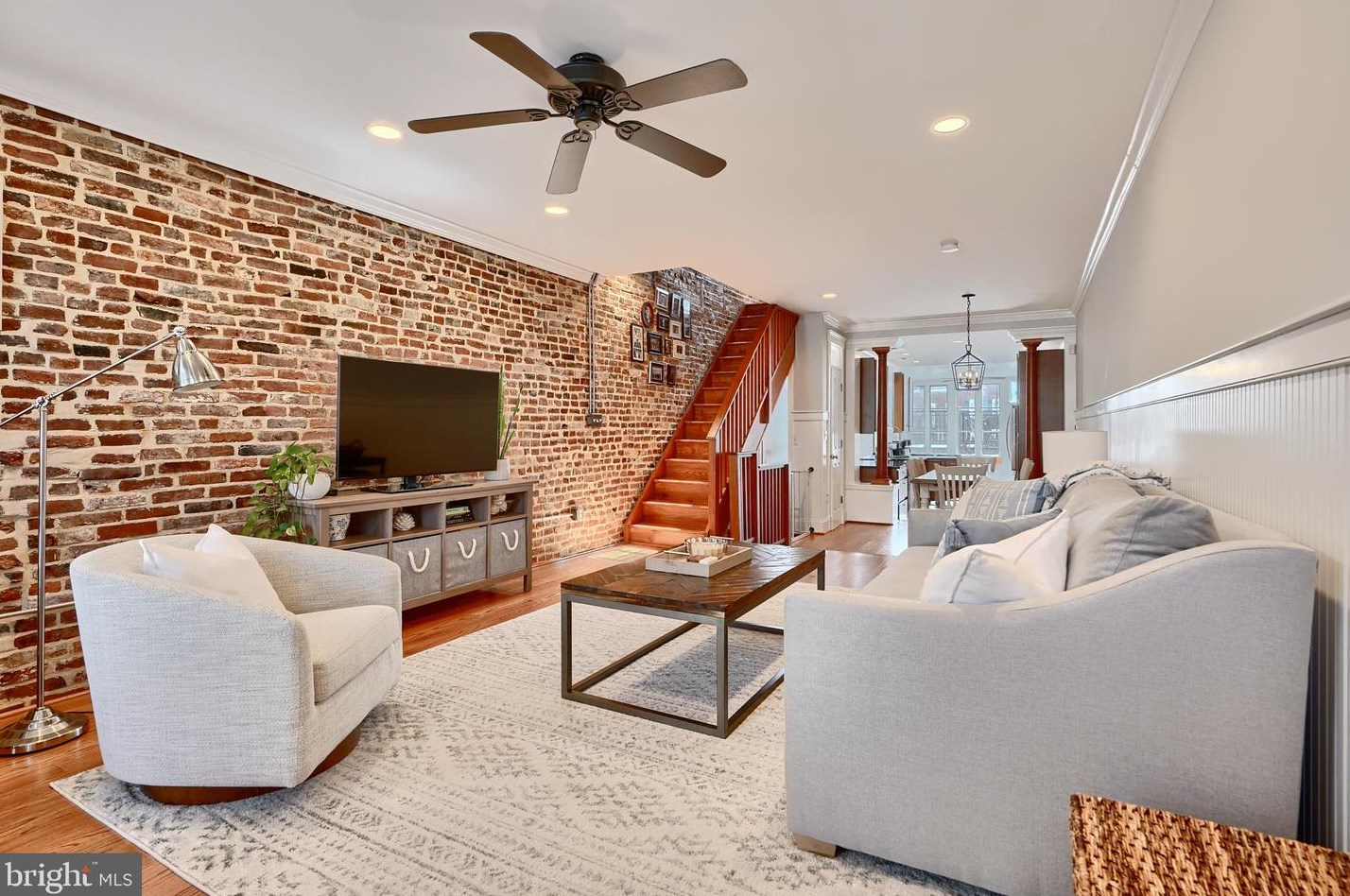 1325 Hull St, Baltimore, MD 21230-5243