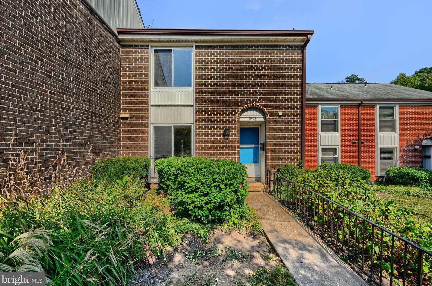 1903 Greenberry Rd, Baltimore MD  21209-4538 exterior