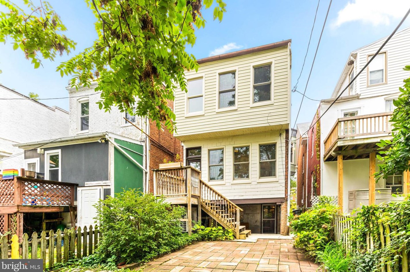 4016 Roland Ave, Baltimore MD  21211-2031 exterior